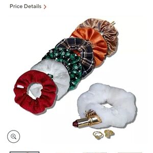 Schmunchy - Choice Of Scrunchy With Zipper 😀